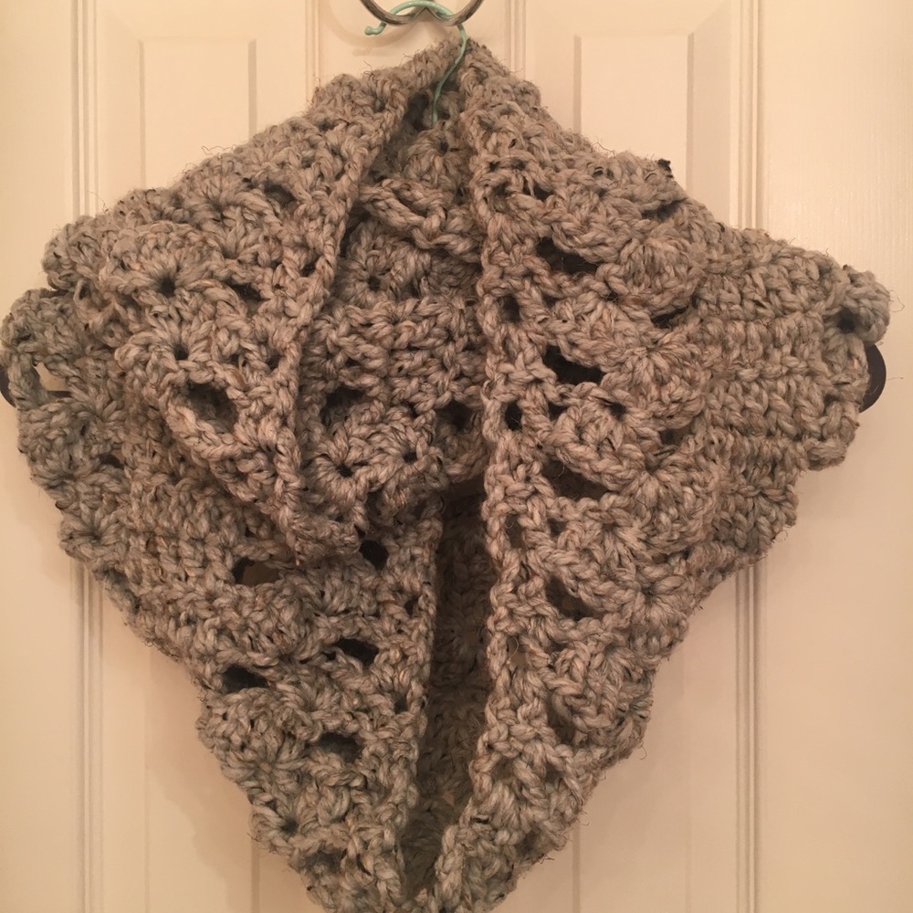 Infinity scarf